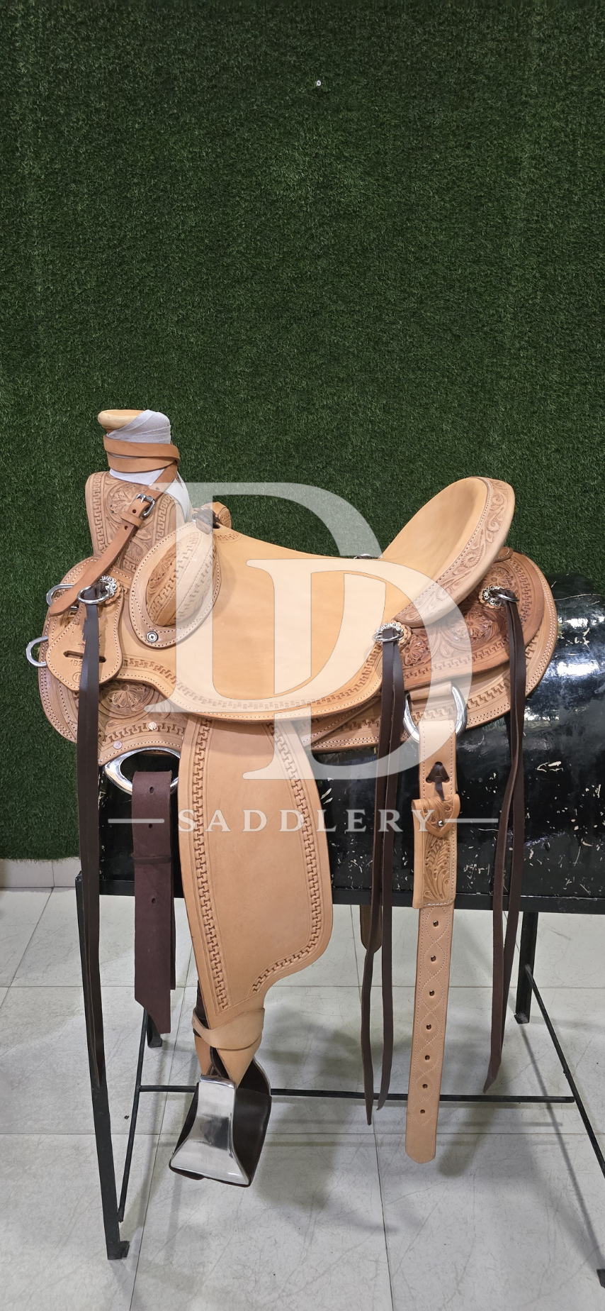 WADE SADDLE 6