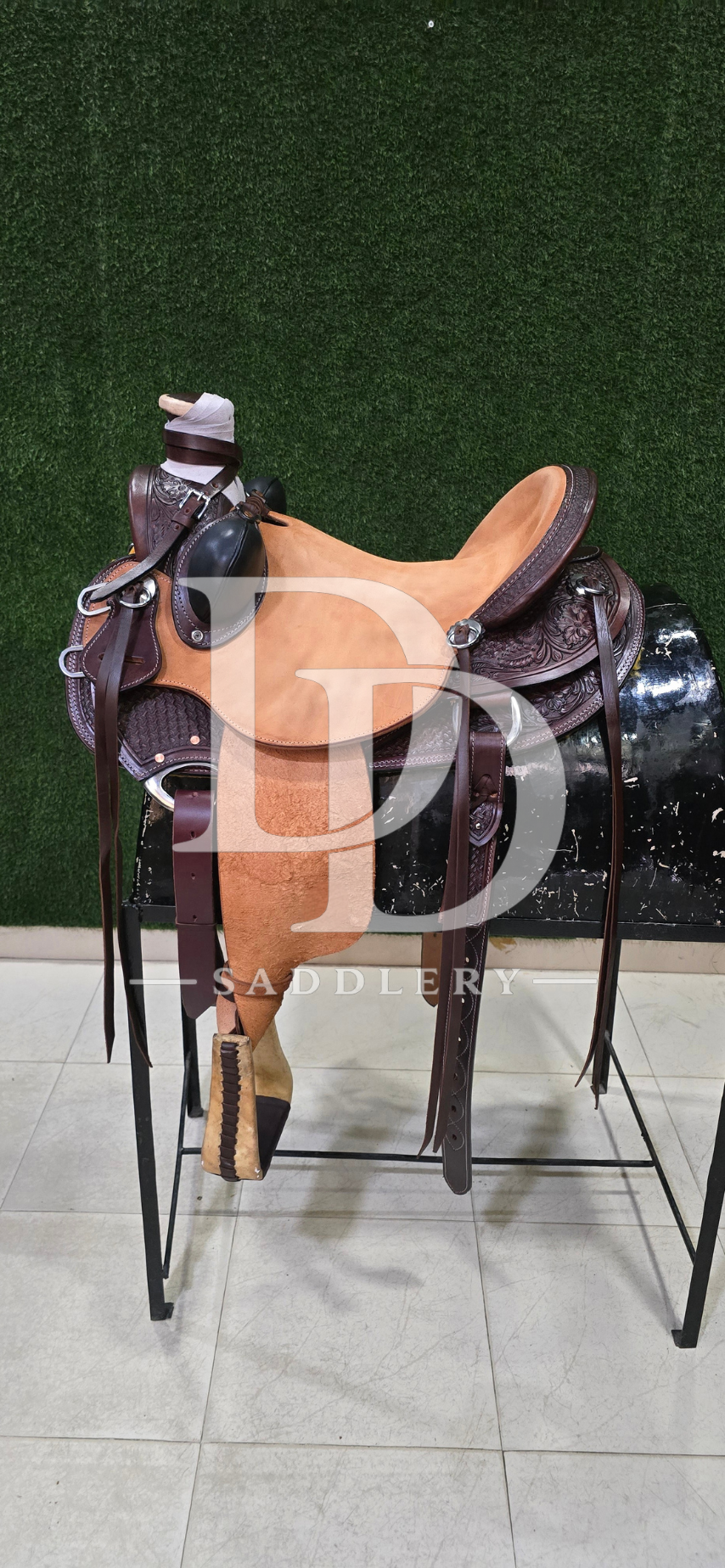 WADE SADDLE 17