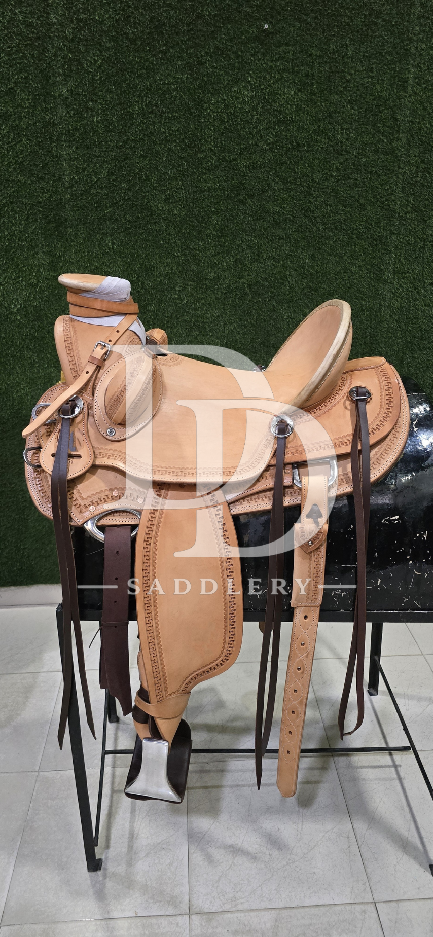 WADE SADDLE 25